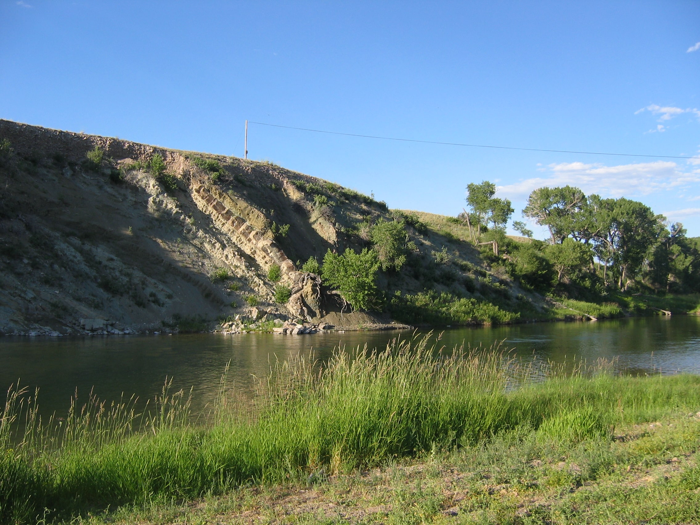 x_sun_river_embankment