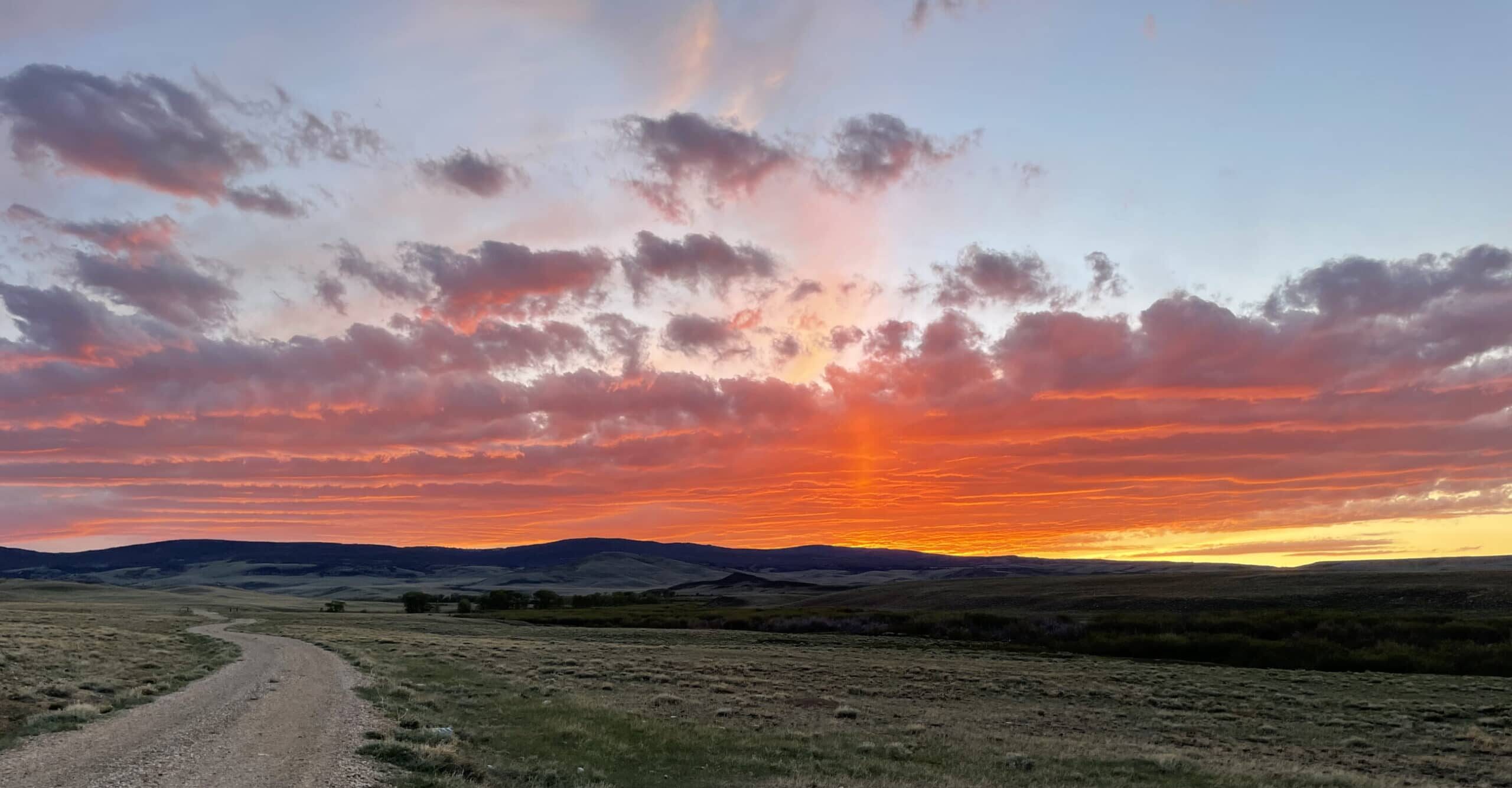 Wyoming Sunset on ranch for sale. Tips for Ranch Buyers.